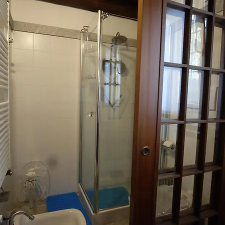 Residenza Ticino アパート イントラ