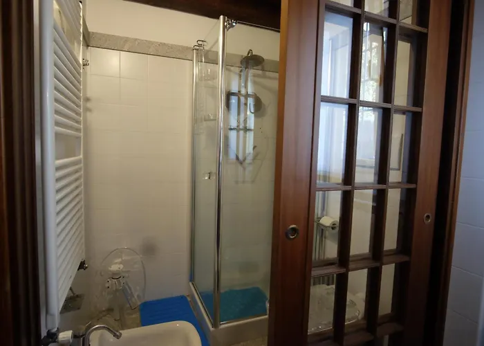 Residenza Ticino アパート イントラ